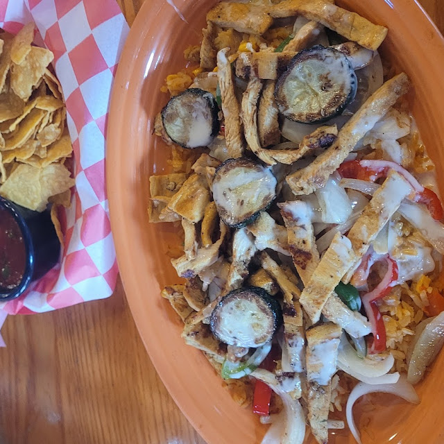 Arroz Con Pollo