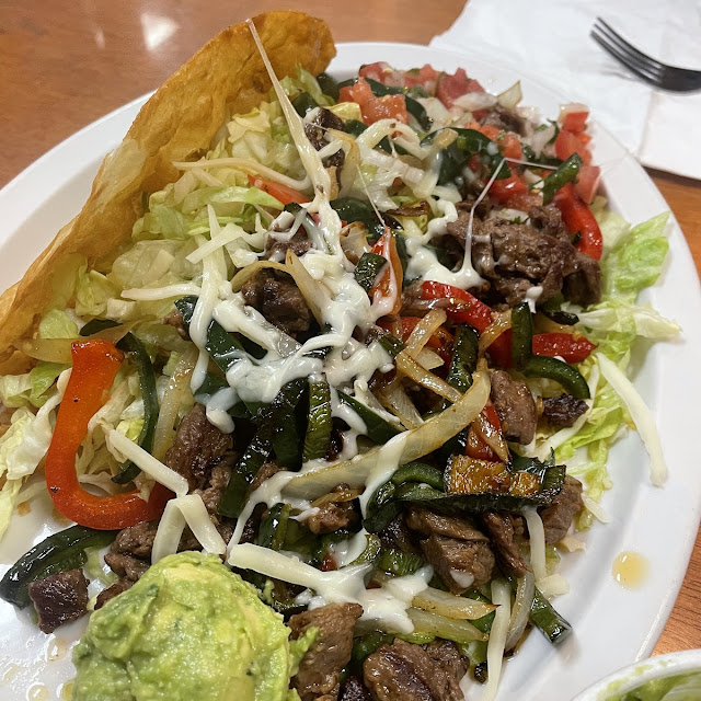 Steak Fajita Taco Salad