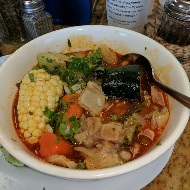 Sopa De Pata Y Pupusas