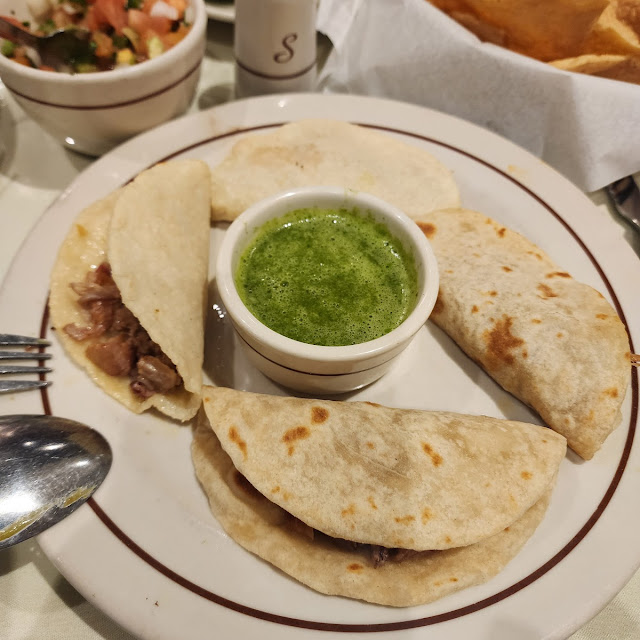 Tacos De Cabrito