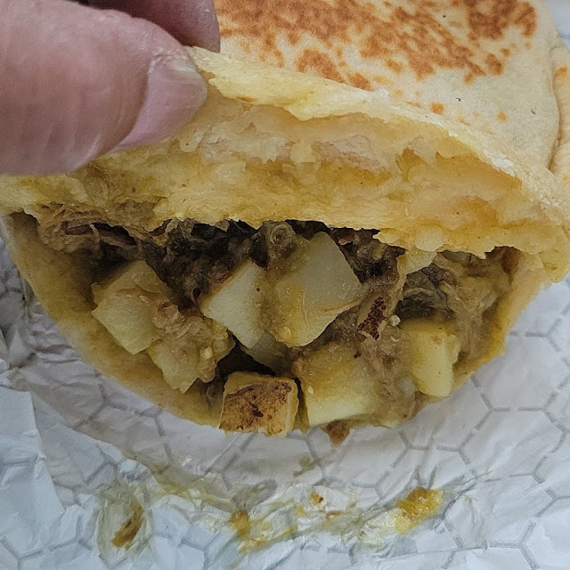 Gordita de Verde Res En Salsa Verde Beef In Green Sauce Gordita