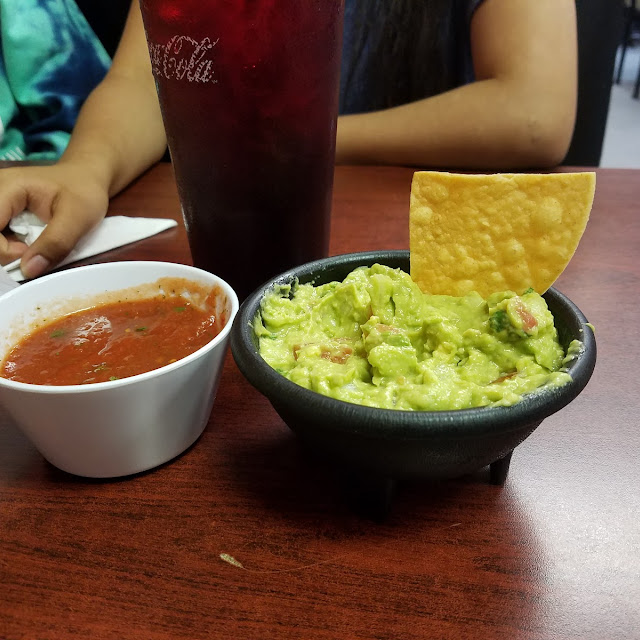 Salsa Y Guacamole