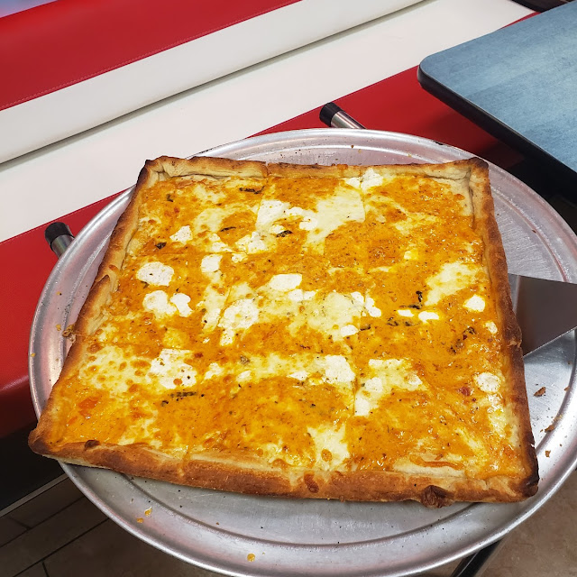 Grandma a La Vodka Pizza