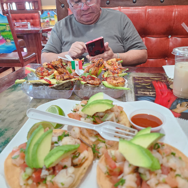 Docena De Ostiones Y Camarones