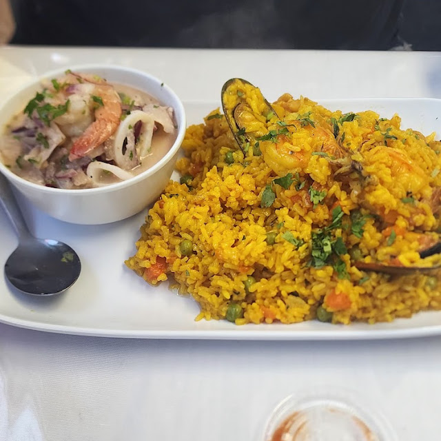 Arroz Con Mariscos Y Ceviche Mixto