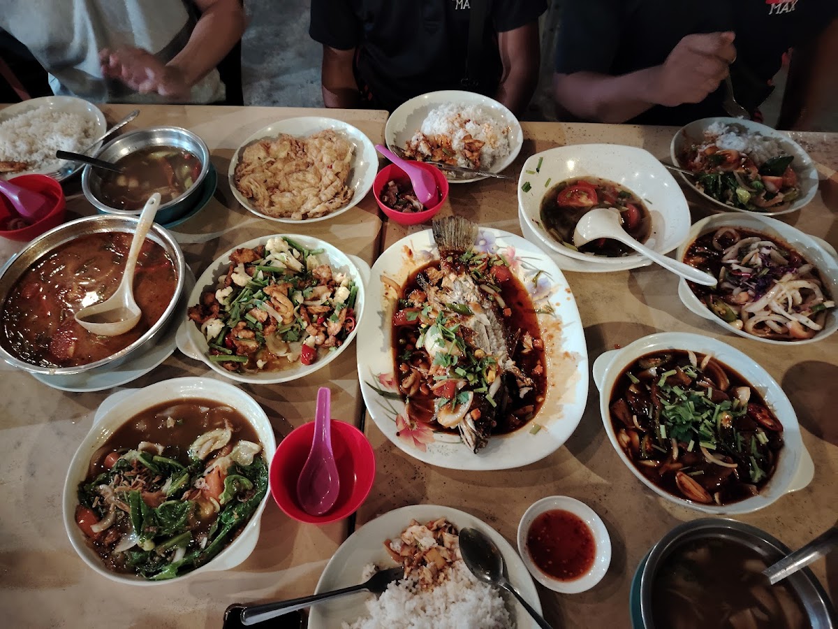 Laila Seafood