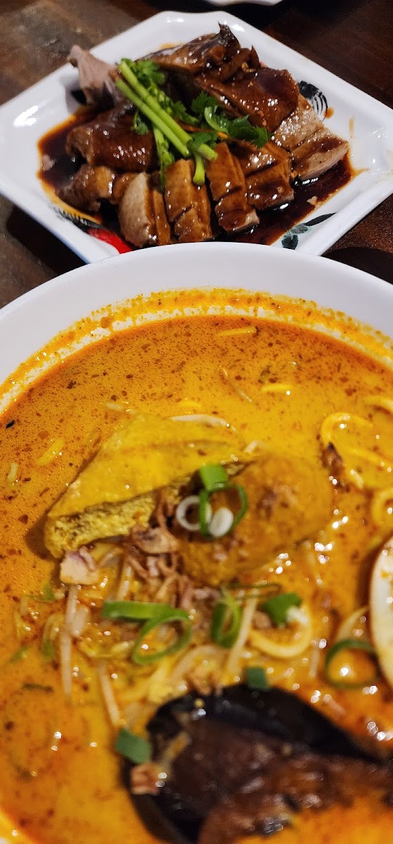 Laksa Village