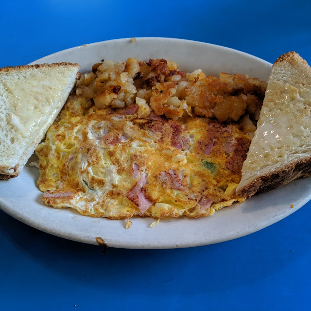 French Toast with Meat and Eggs