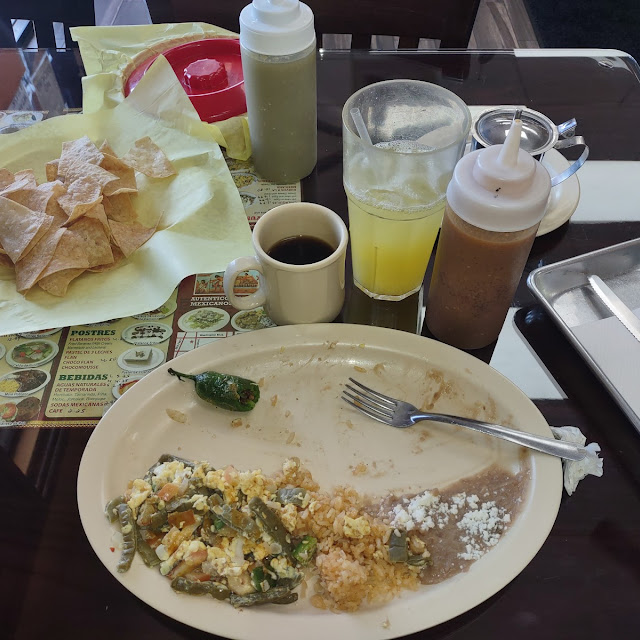 Huevos Con Nopales