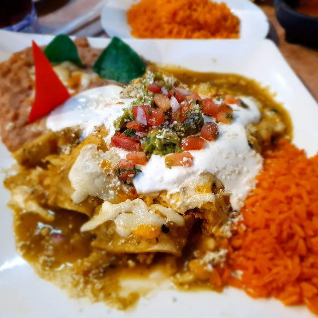 Enchiladas de Pollo En Salsa Verde