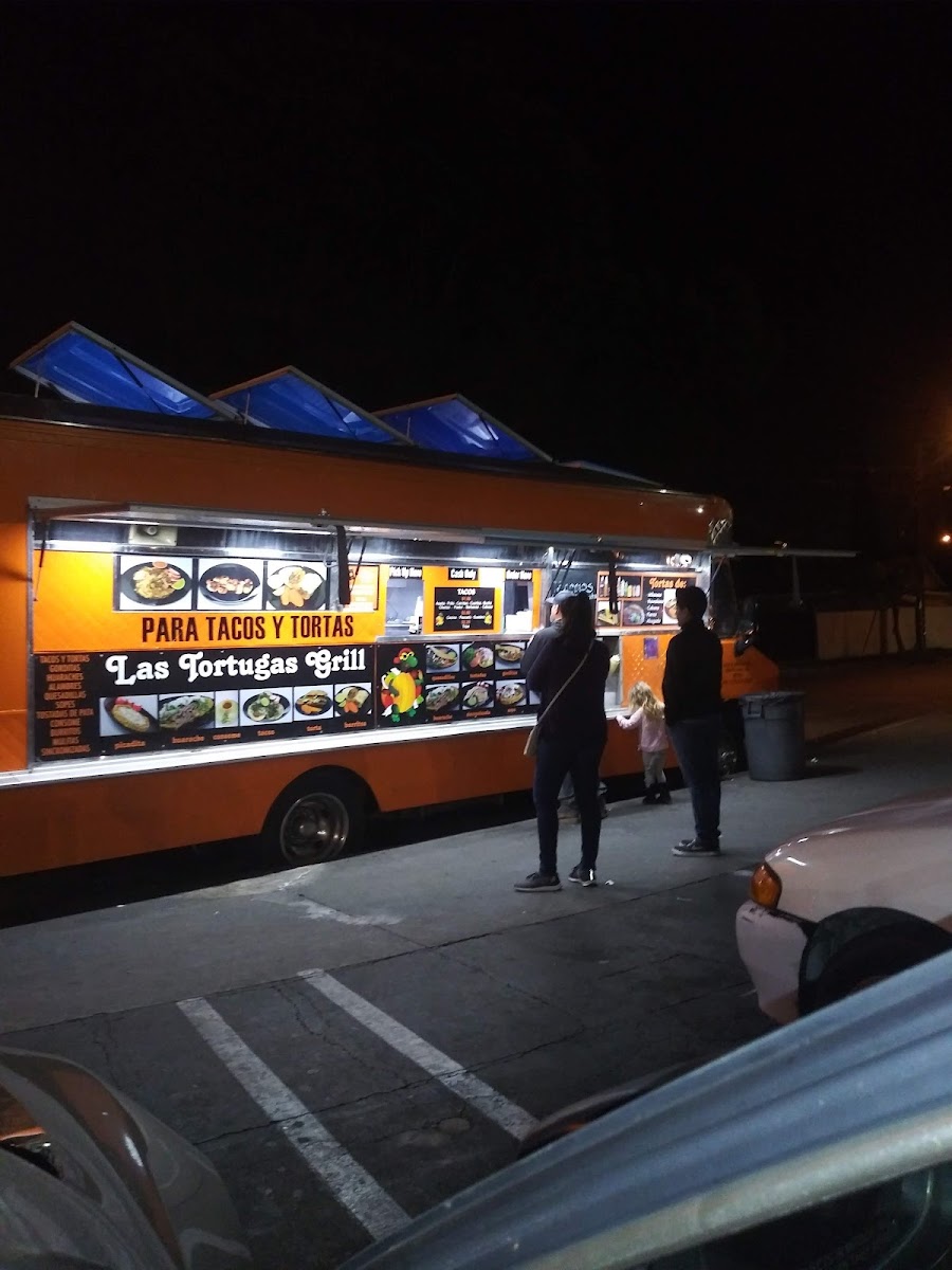 Las Tortugas Grill