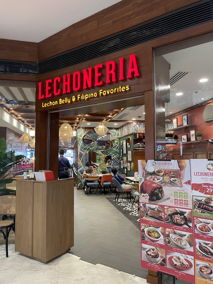 Lechoneria Robinsons Galleria