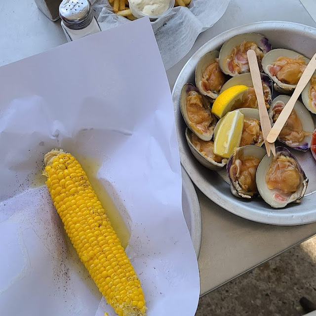 Corn on the Cob & Raw Clams
