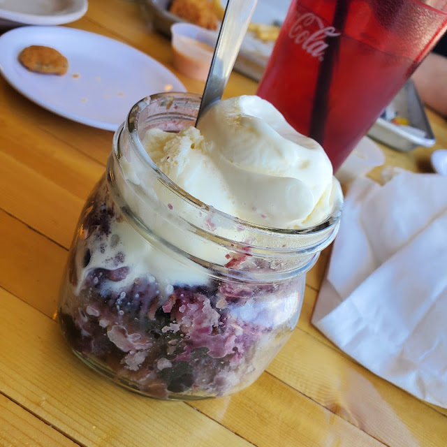 Blackberry Cobbler