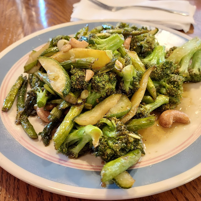 Broccoli Cashew w Greens