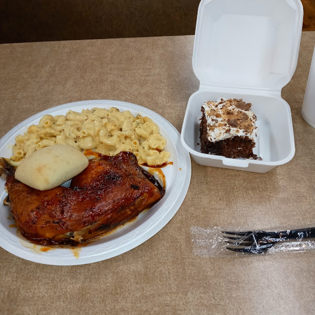 BBQ Chicken with Mac and Cheese & a Roll