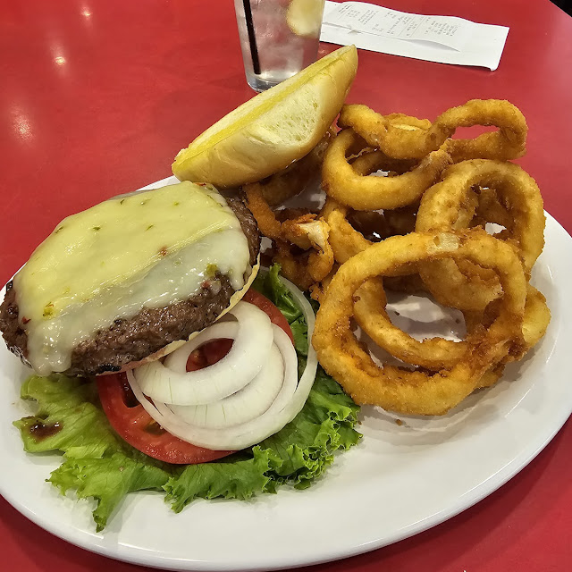 Cheeseburger and Onion Rings