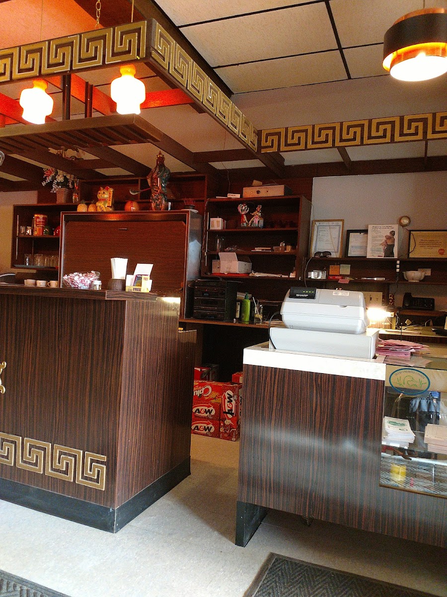 London Cafe Restaurant & Tvrn