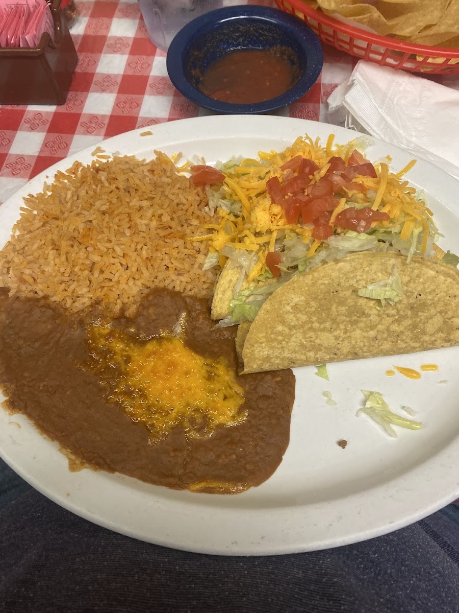 Los Campesinos Mexican Restaurant