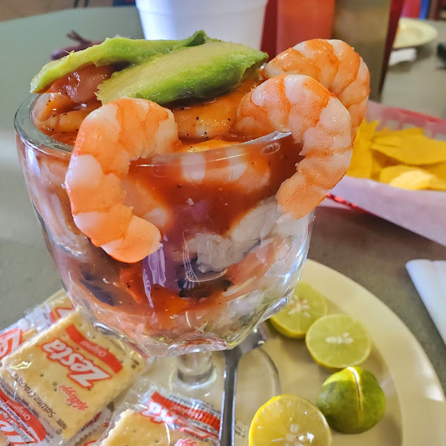 31 - Cóctel de Camarón 31 - Shrimp Cocktail