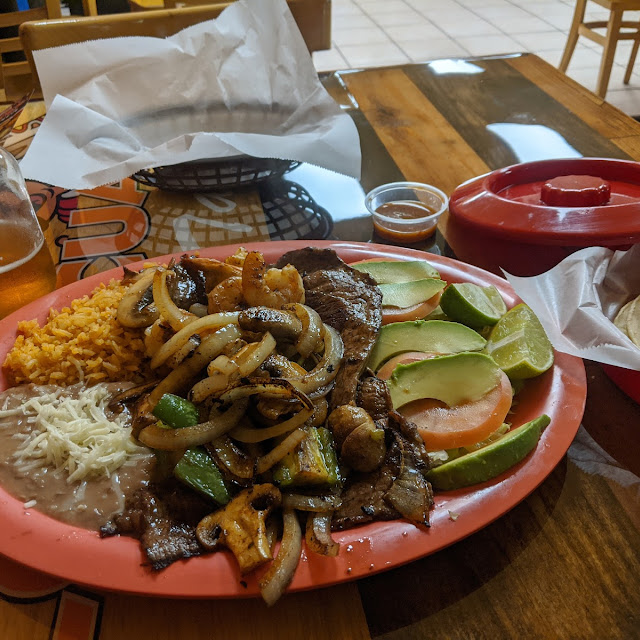 Carne Asada Con Camarones