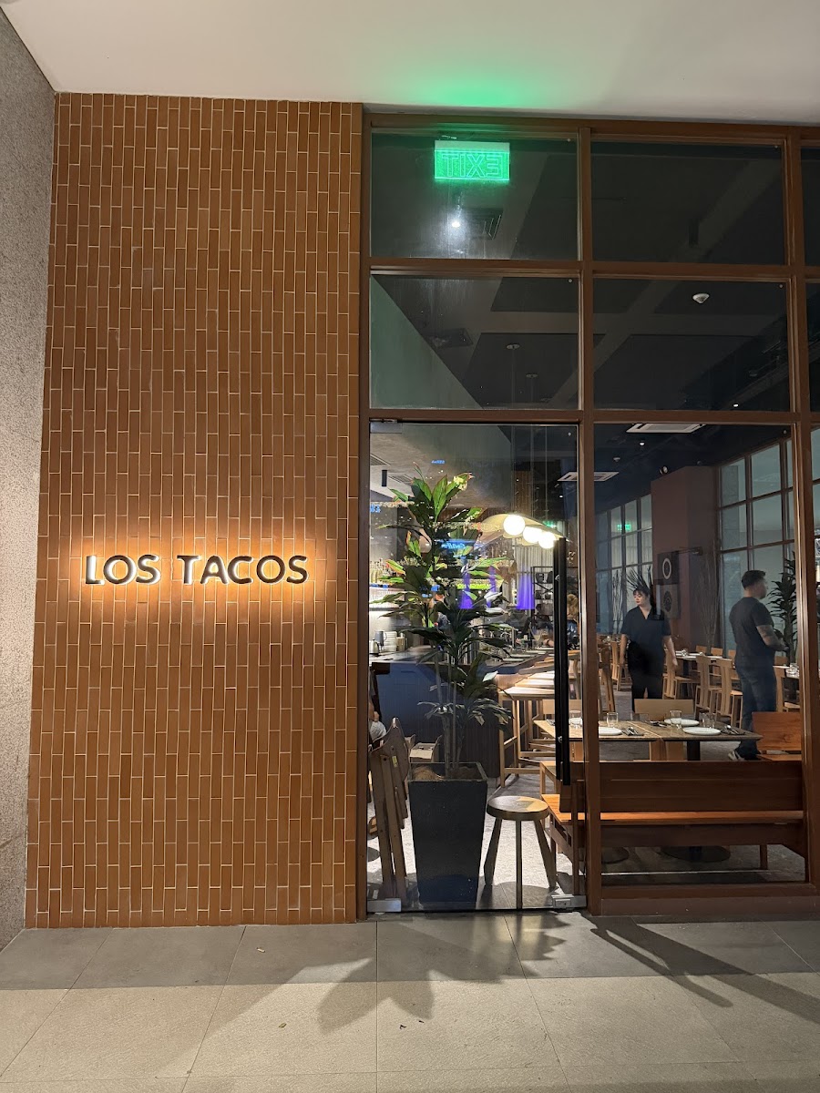 Los Tacos MNL