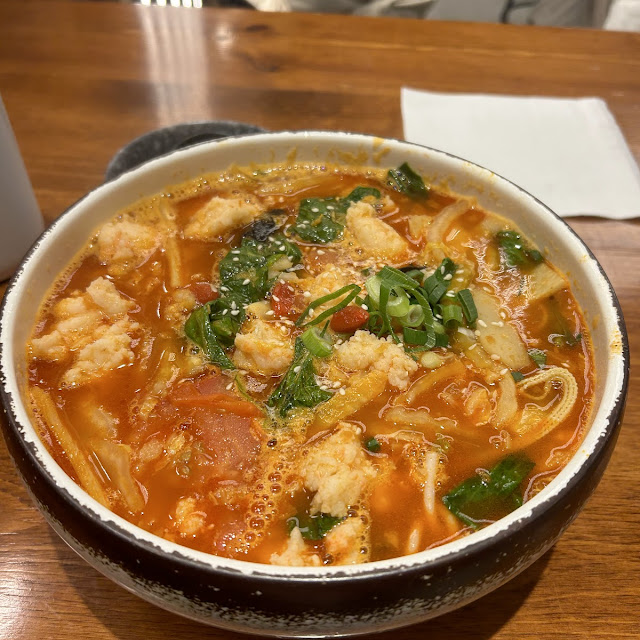 spicy fish & tofu rice noodle soup 火锅豆花鱼米线