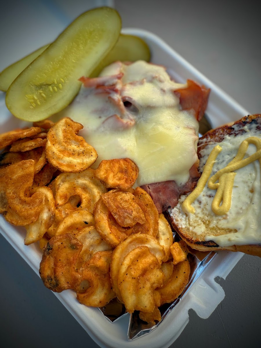 Lucky’s Kitchen