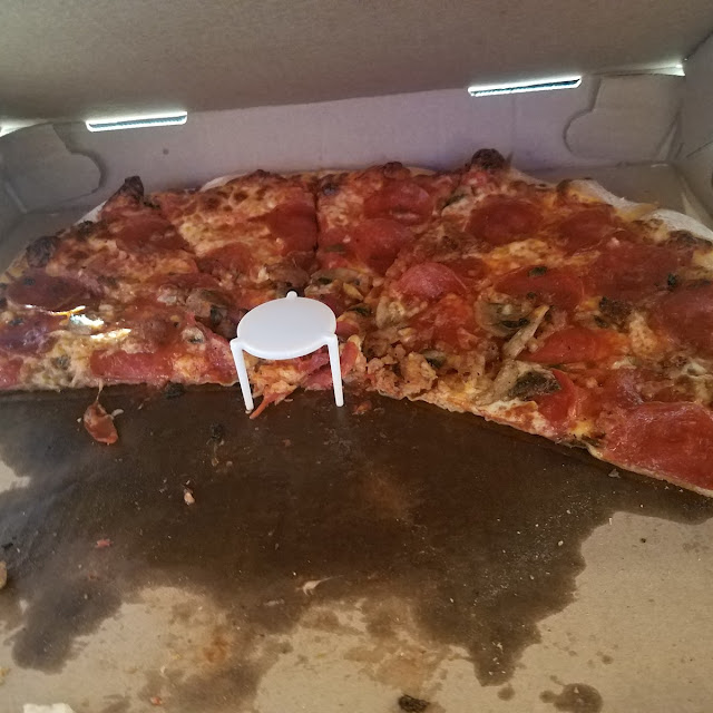 Thin Crust Well Done Macs Sauce Cheese Pepperoni Sausage Mushrooms Pizza