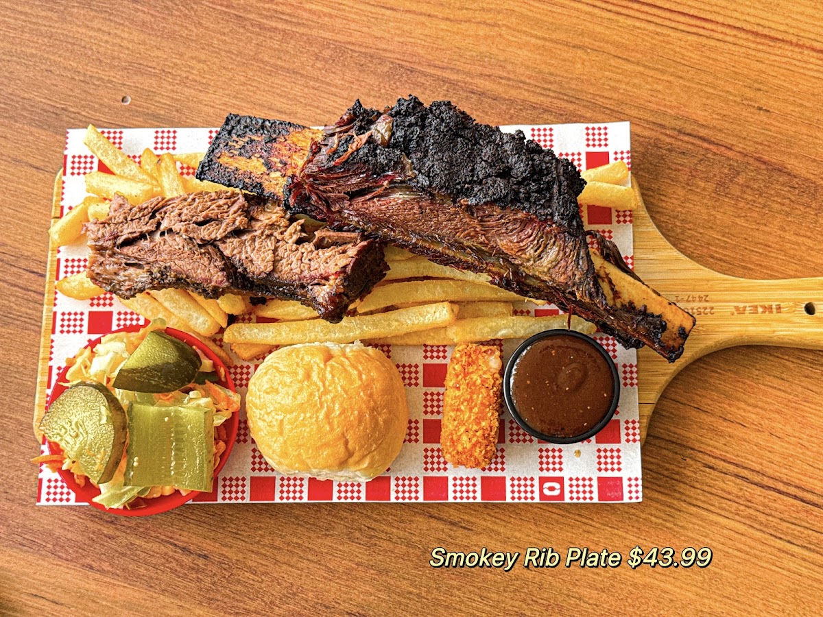 MAD GRILLZ SMOKEHOUSE GLENMORE PARK