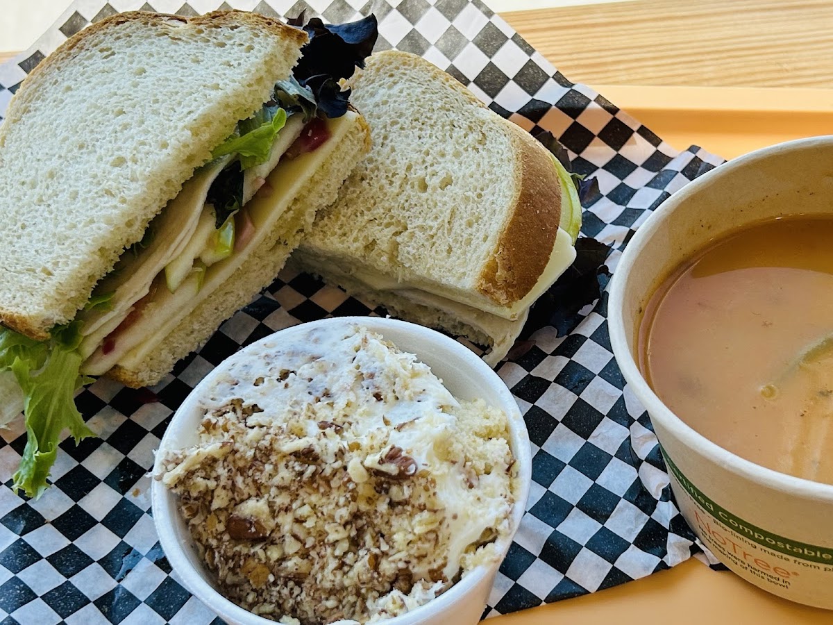Madelina's Eatery