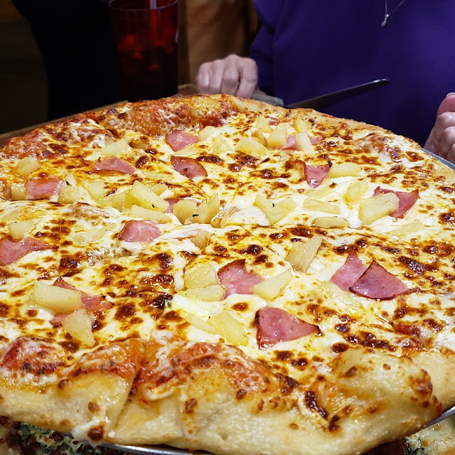 Hawaiian Pizza