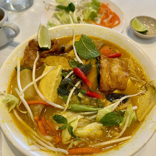 43 Curry Noodle Soup