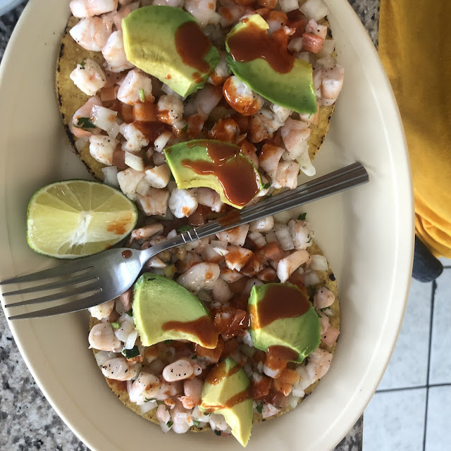 Tostada De Camaron Y Tostada De Pulpo