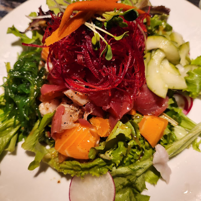 Sashimi Salad