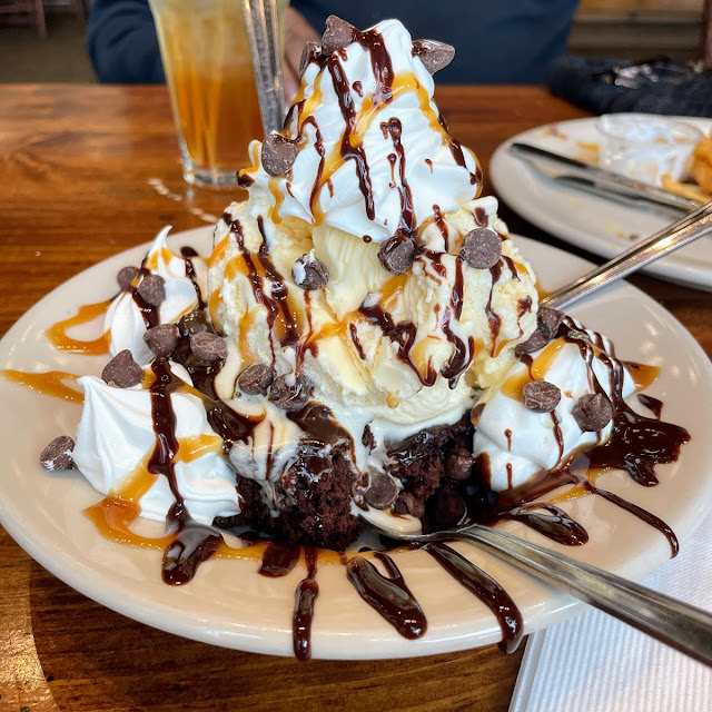 Hot Fudge Brownie Sundae