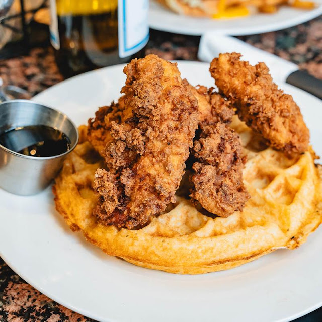 Chicken & Waffle