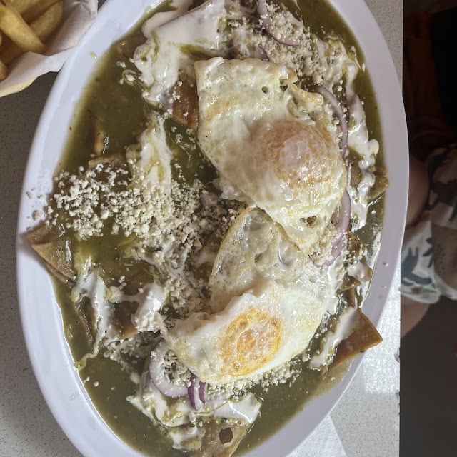 Chilaquiles Con Bistec O Pollo Chilaquiles with Steak or Chicken