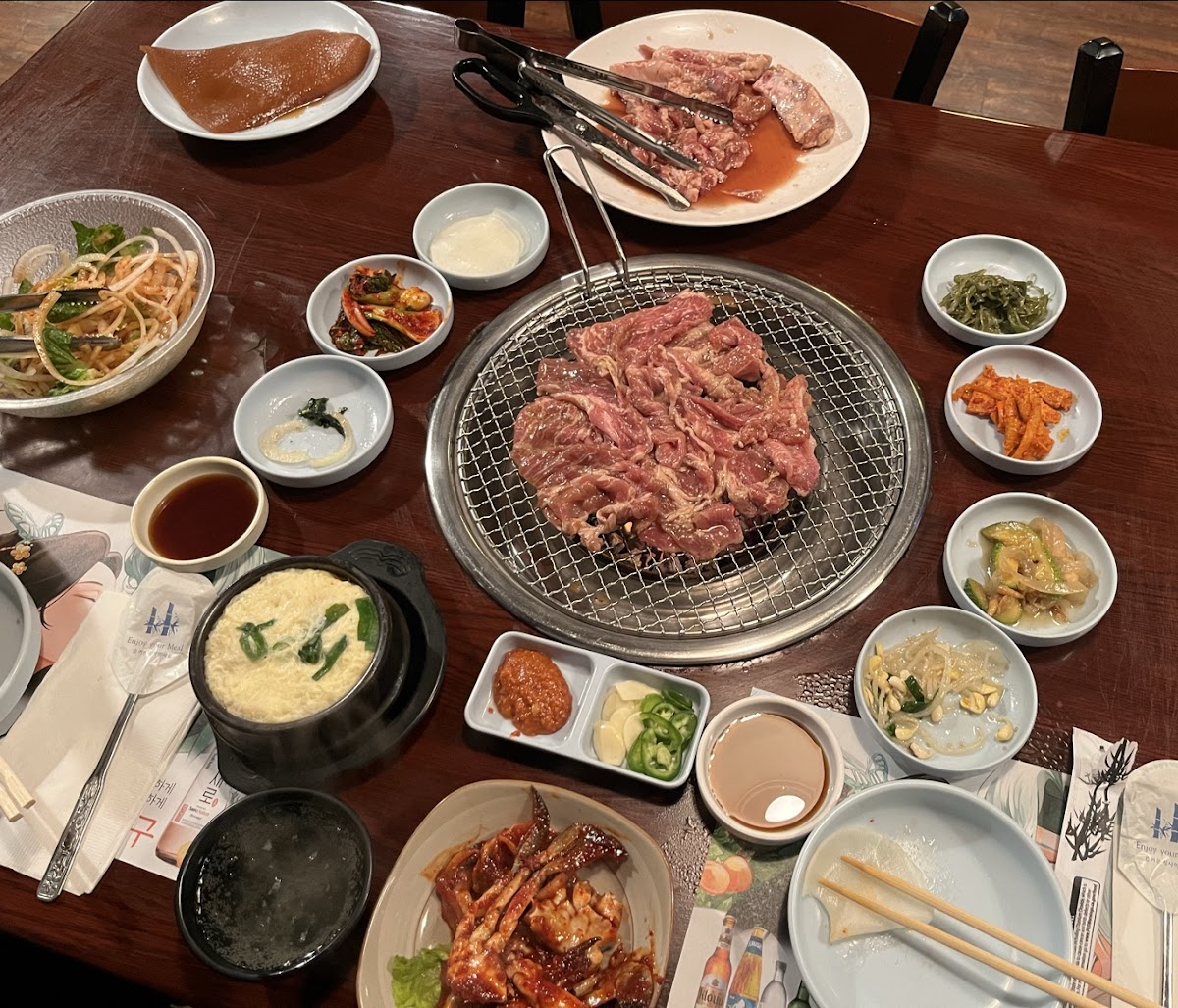 미친돼지갈비(Michin dwaeji galbi)