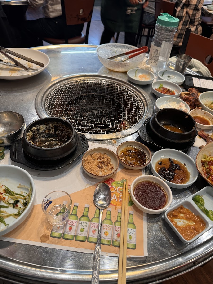 미친돼지갈비(Michin dwaeji galbi)