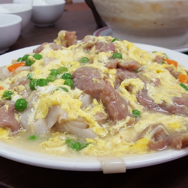 Scrambled Eggs and Beef over Haw Fun Noodles