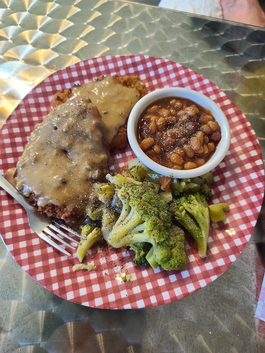 MJ's Tin Box Cafe