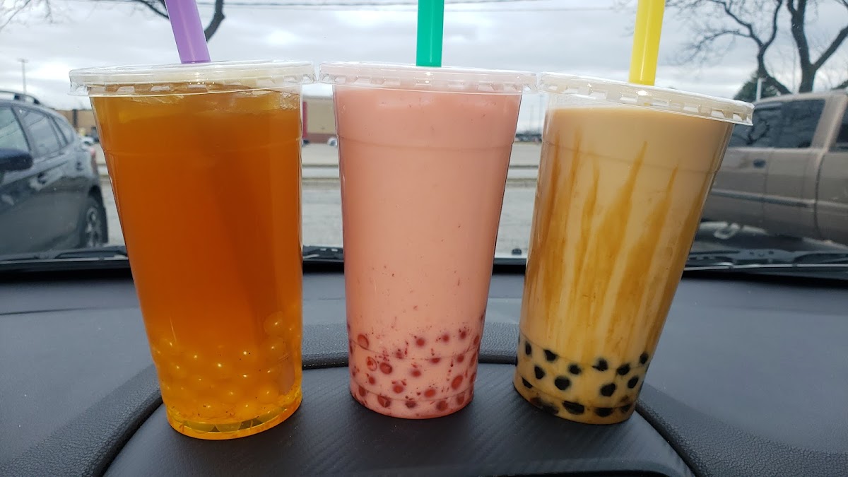 Mo'Cha Cafe & Bubble Tea