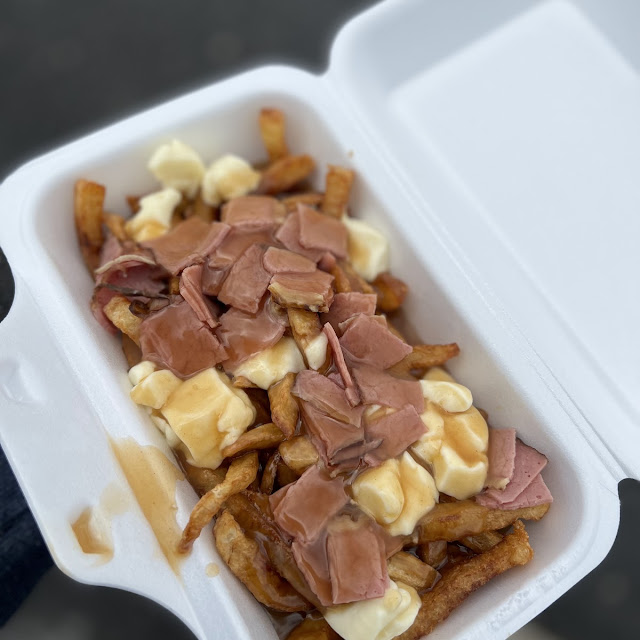 Small Smoked Meat Poutine