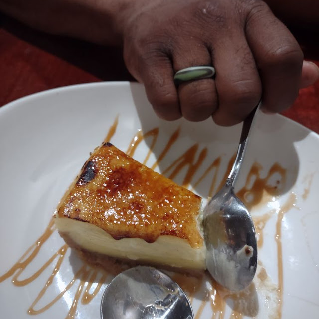 Cream Brula Cheesecake Slice