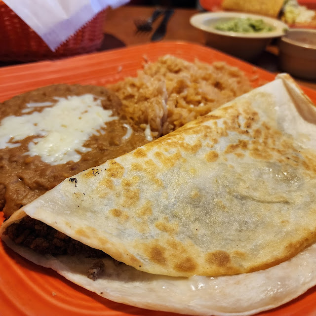 Quesadilla w Beef