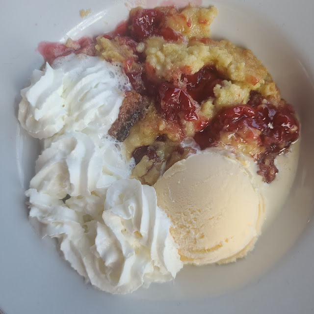 Cobbler w Ice Cream