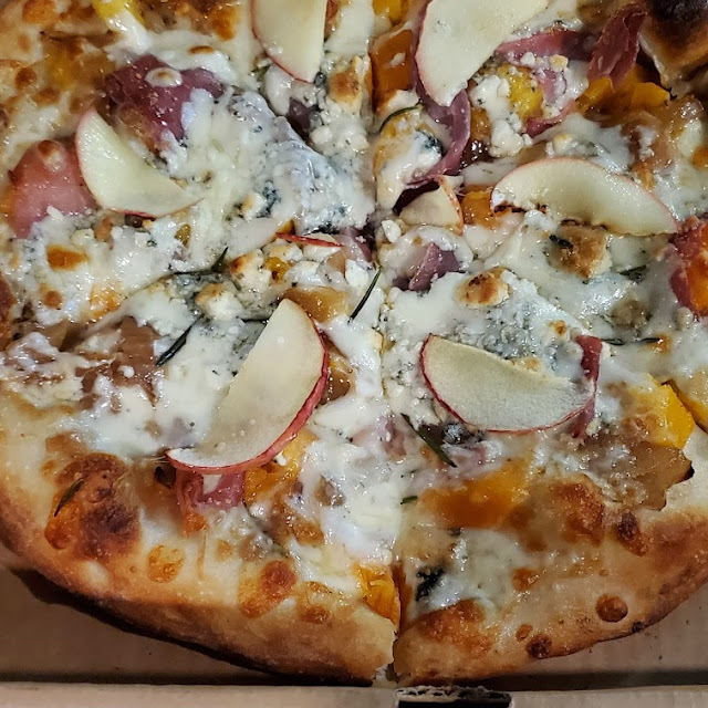 Butternut Squash Apple Gorgonzola Pizza