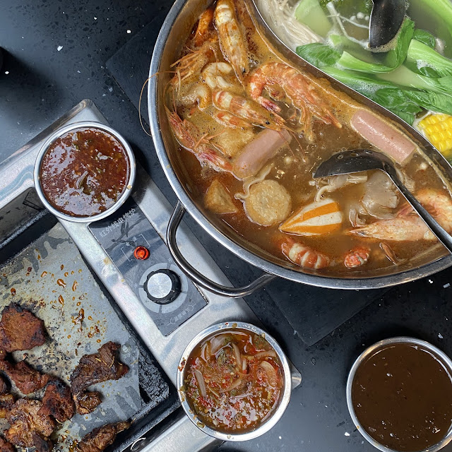 Chicken Soup and Tomyam Steamboat