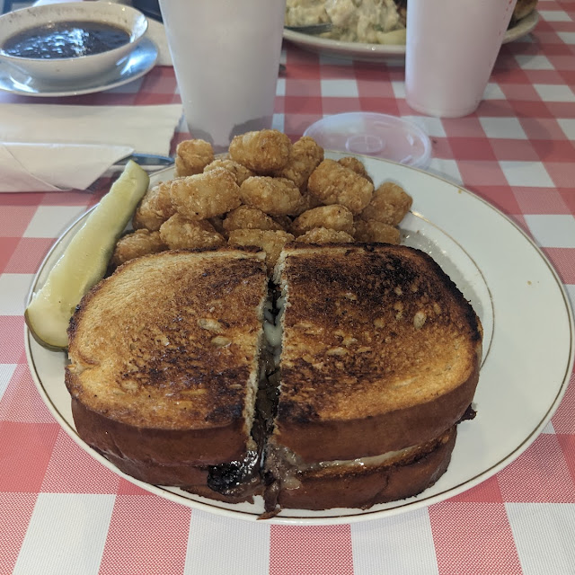 Patty Melt w Tater Tots